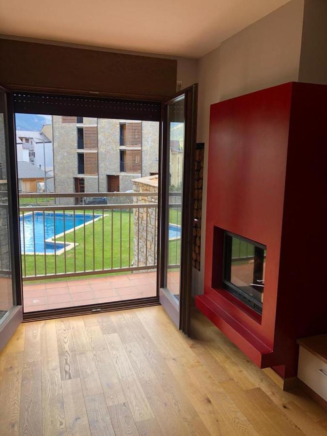 Precioso Apartamento Con Piscina, Ideal Familias! Sort Ngoại thất bức ảnh