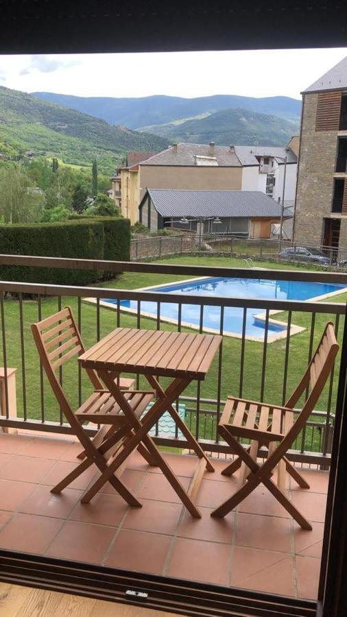 Precioso Apartamento Con Piscina, Ideal Familias! Sort Ngoại thất bức ảnh